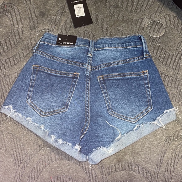 NWT Fashion Nova Blue Jean Shorts - Picture 8 of 8